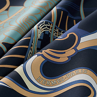 la-ligne-coup-de-fouet-scarf-